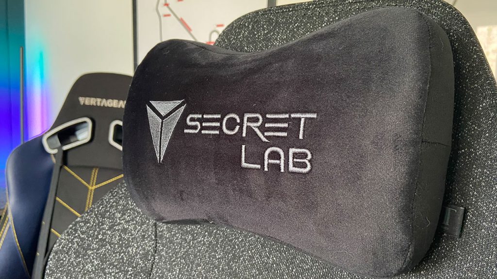 Secretlab magentic pillow
