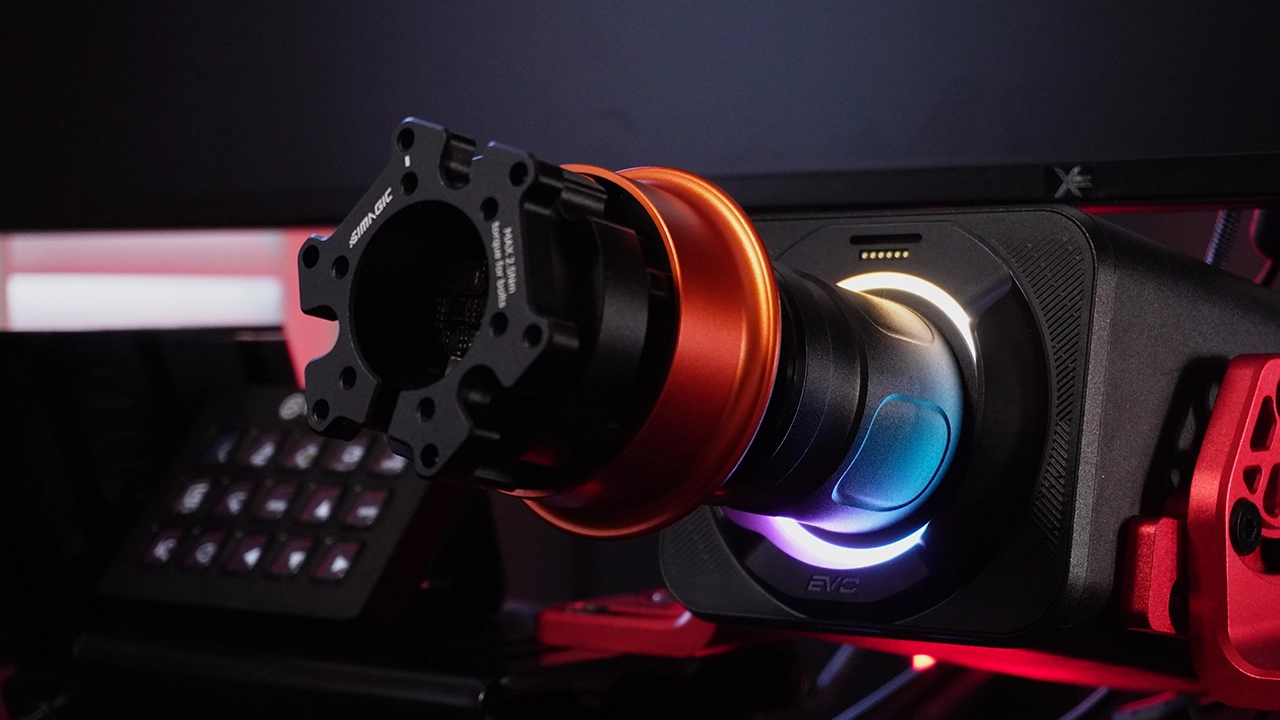 SIMAGIC QR-A quick release mounted to SIMAGIC Alpha Evo wheel base